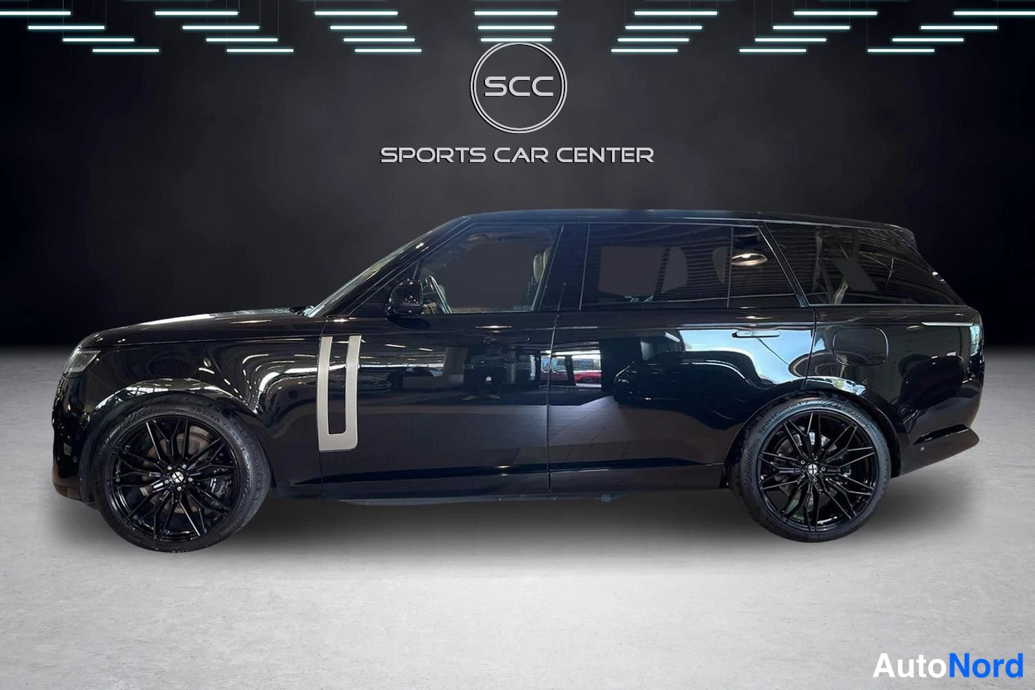 Land Rover Range Rover 2023, sivulta, kuva 3
