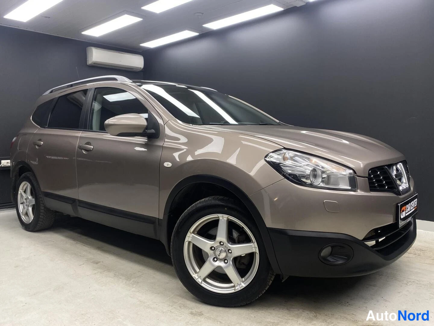 Nissan Qashqai+2 2.0I 2010