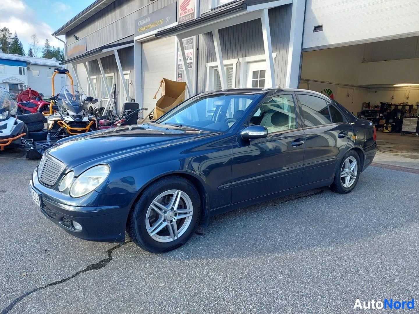 Mercedes-Benz E 220 CDI 2002