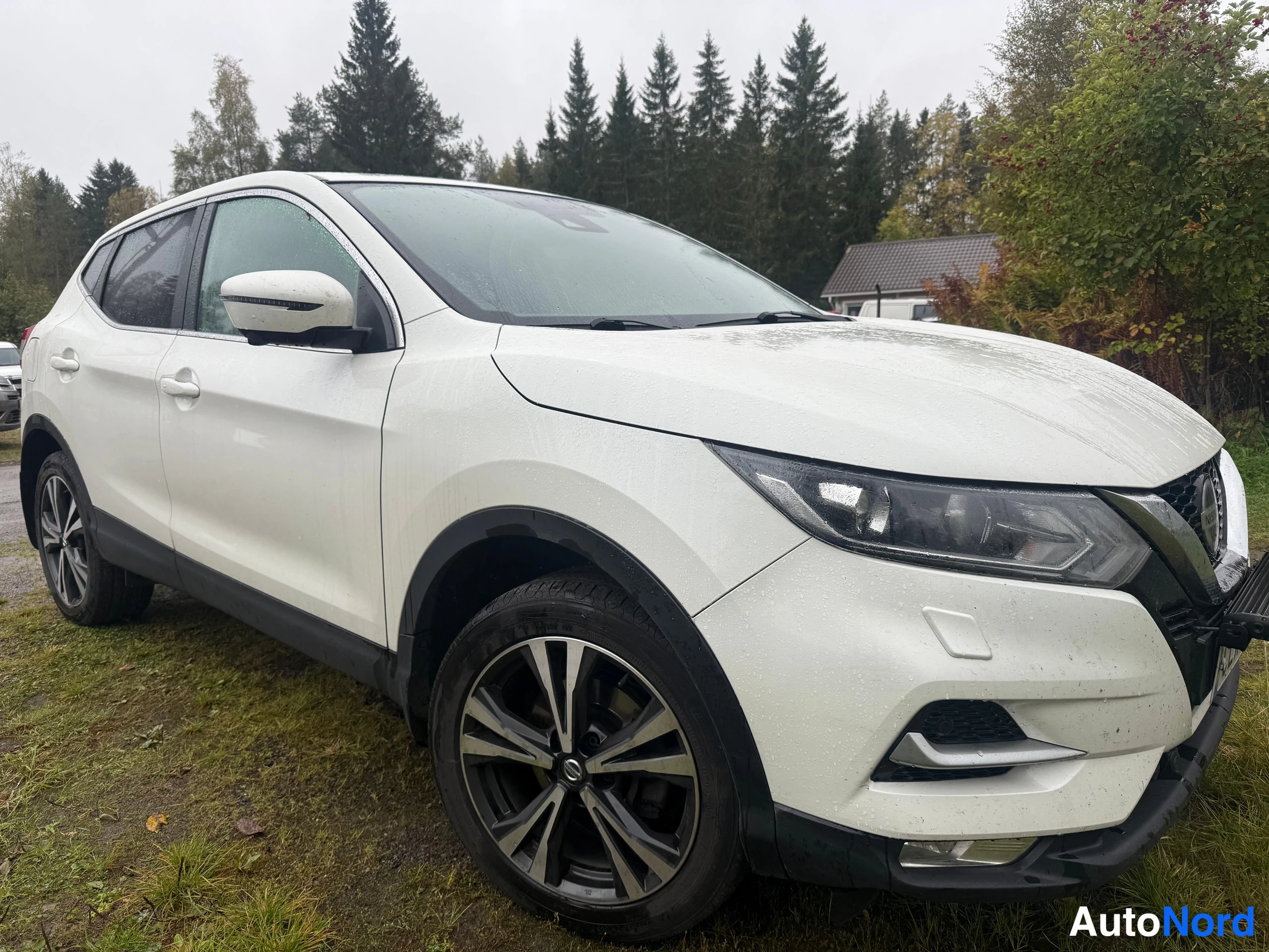 Nissan QASHGAI 1.2 2018 automatic