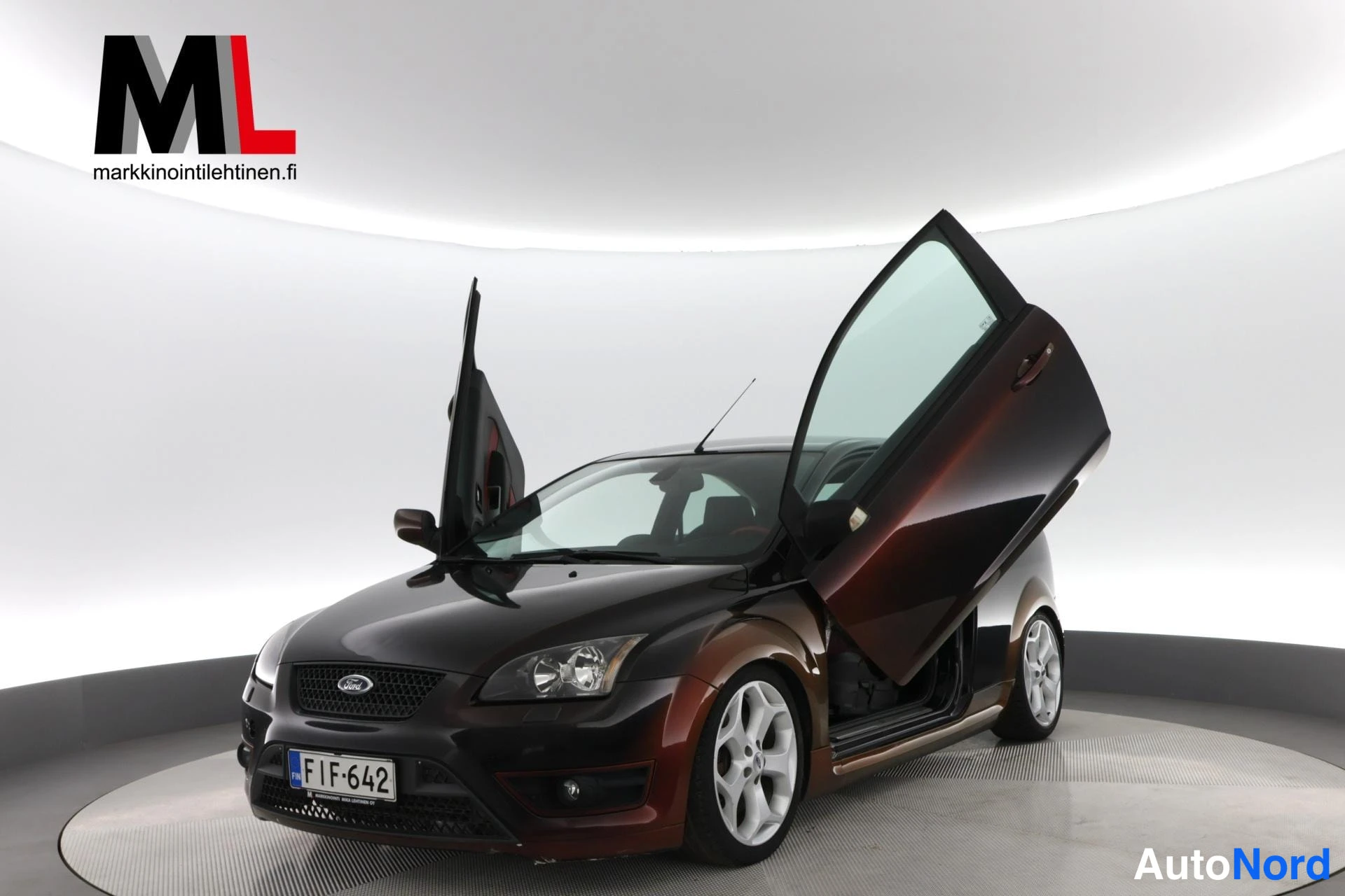 Ford Focus ST 335 hv 2007