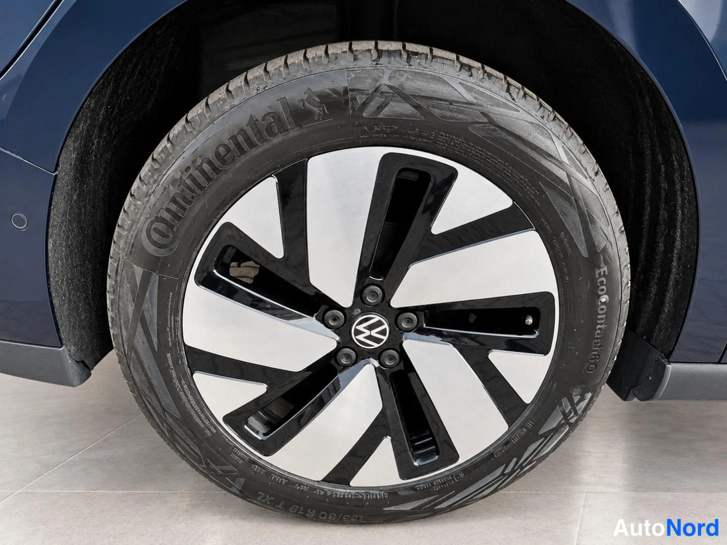 Sininen Volkswagen ID. Buzz 2023, yksityiskohta, kuva 11