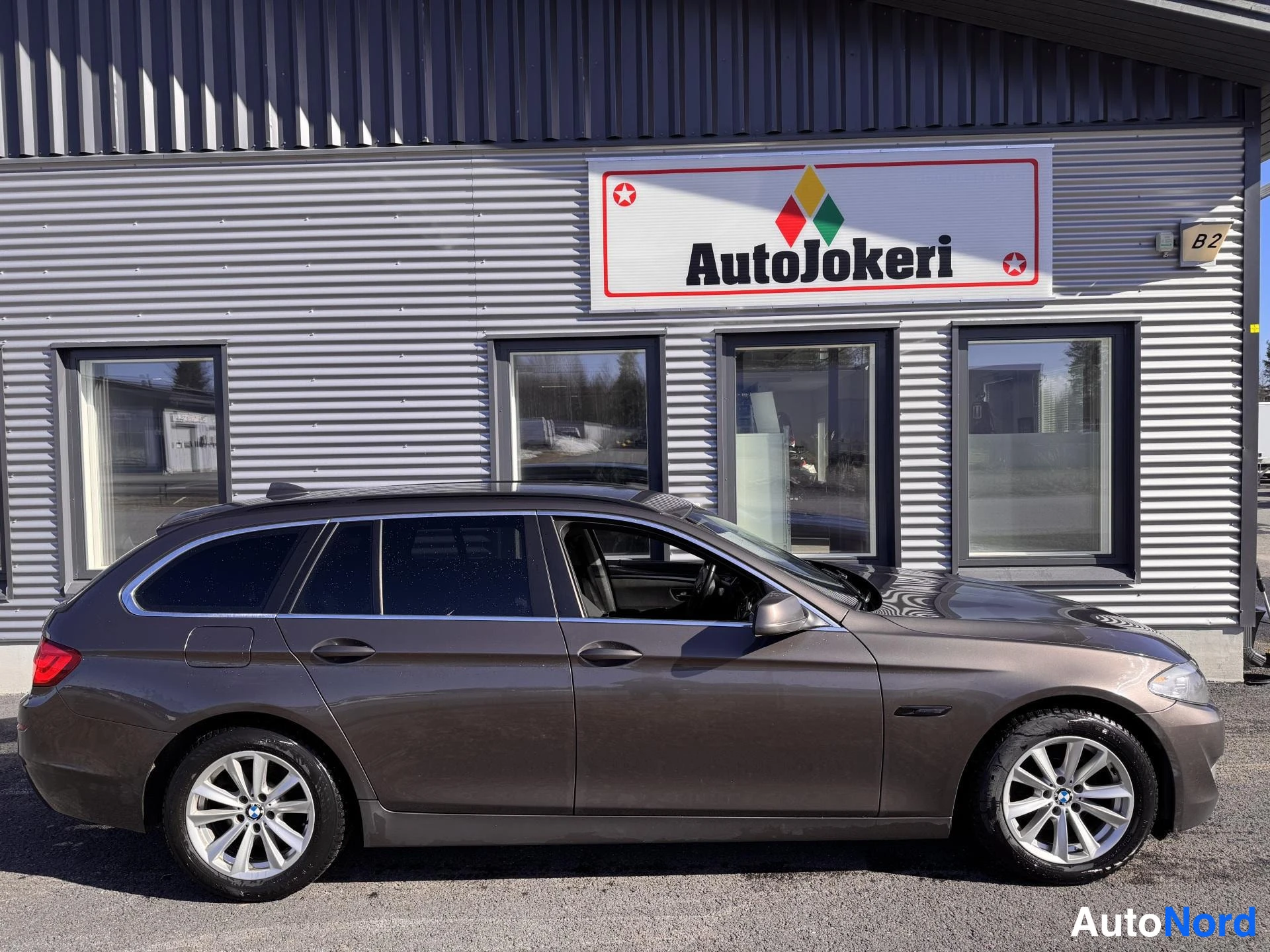 BMW 520 i TwinPower Turbo A F11 Touring