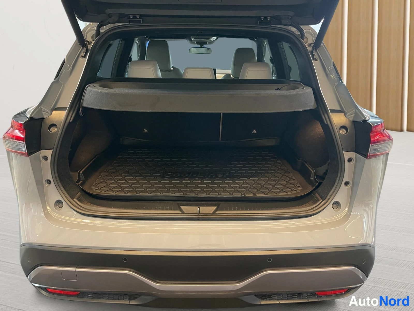 Harmaa Nissan Qashqai 2023, tavaratila, kuva 15