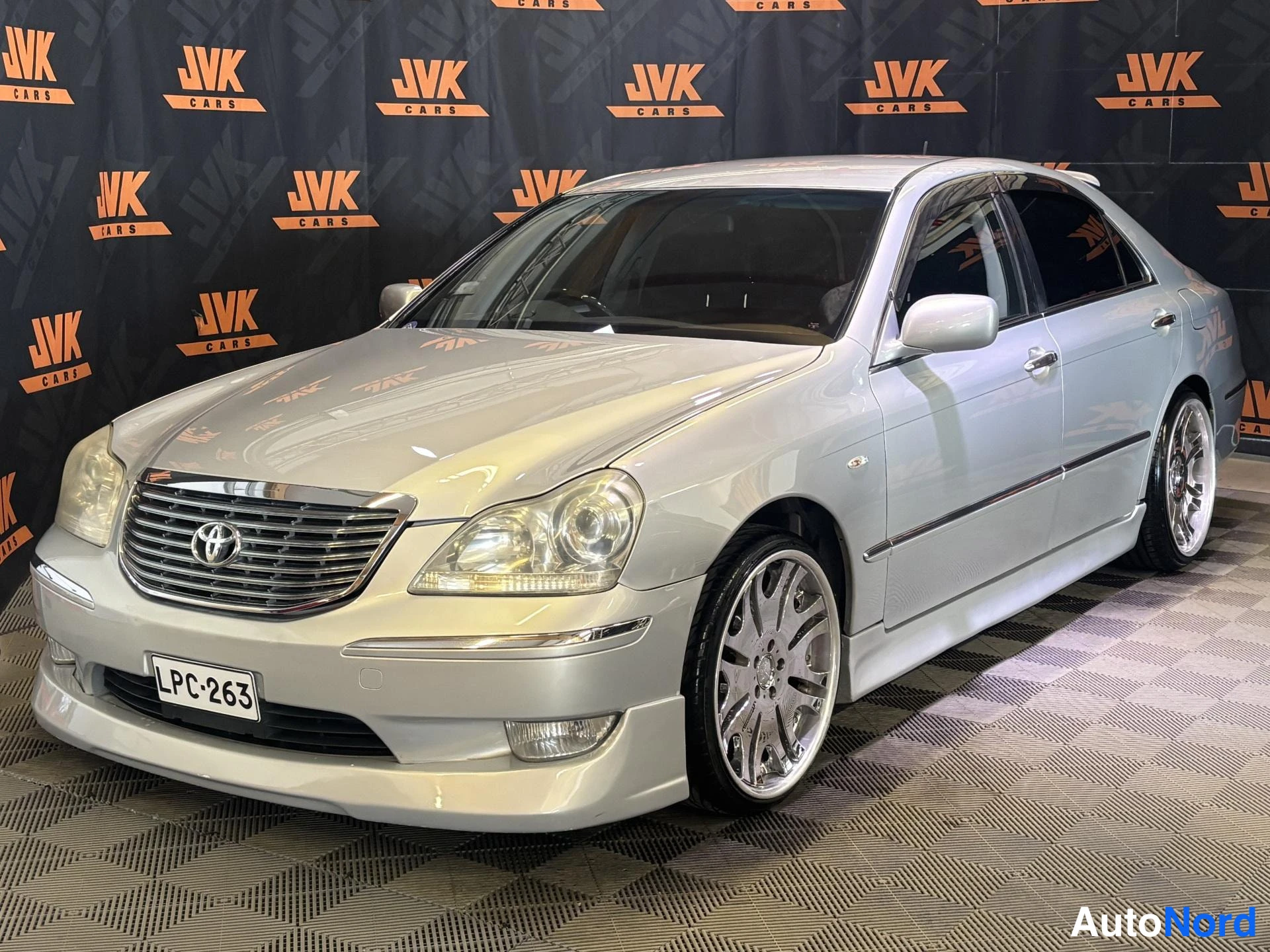 Toyota Crown Majesta Premium 2006