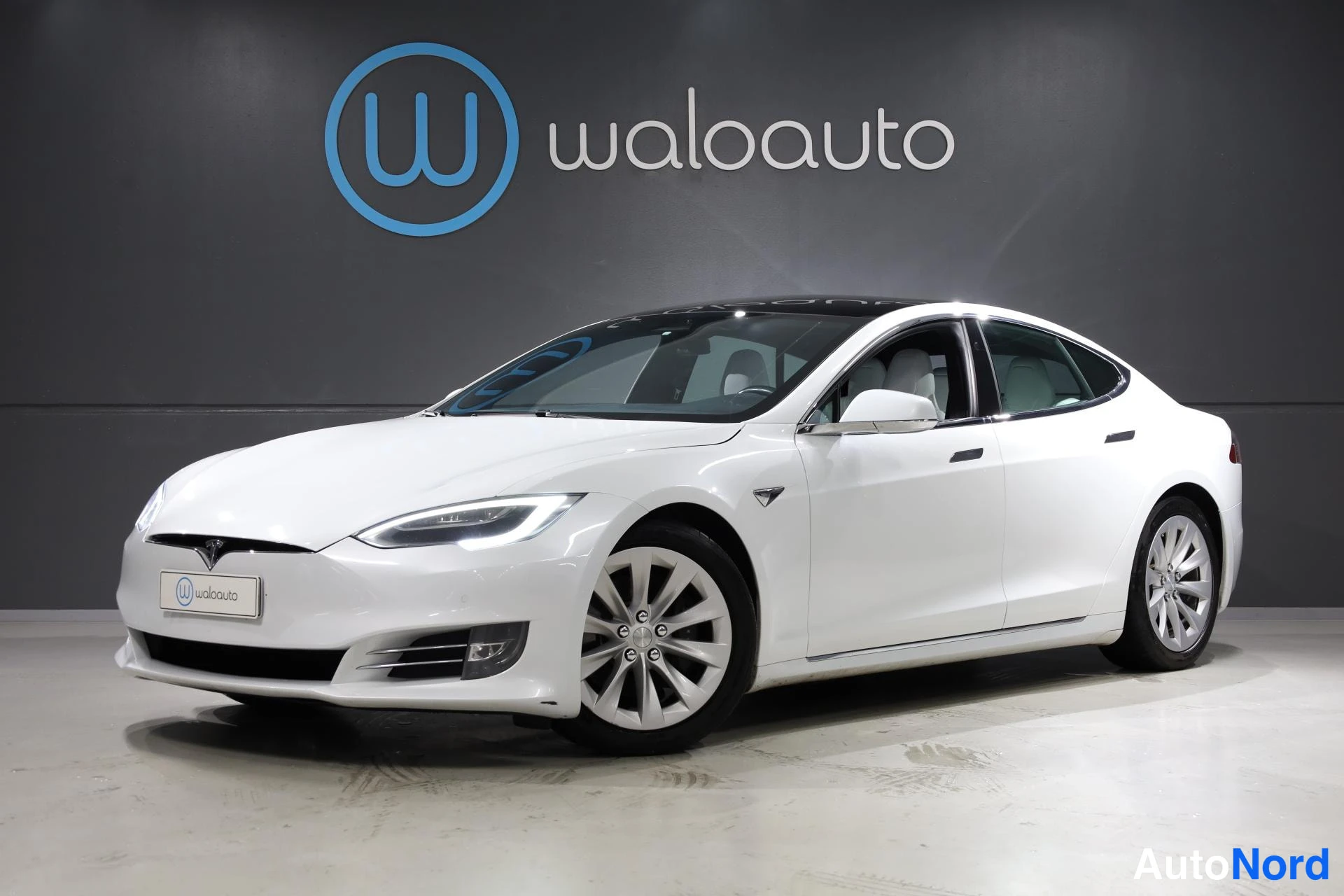 Tesla Model S 2018