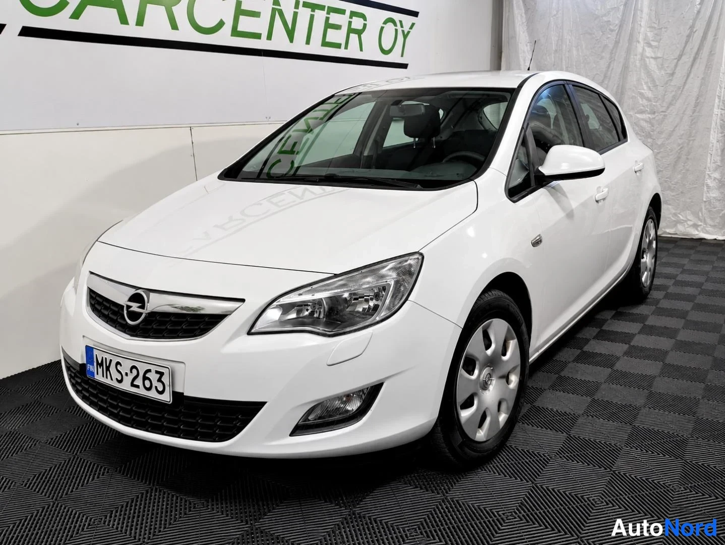 Opel Astra Essentia ecoFLEX 2011