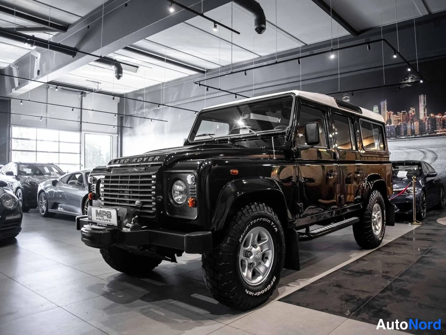 Land Rover Defender 110 S Station Wagon 2009
