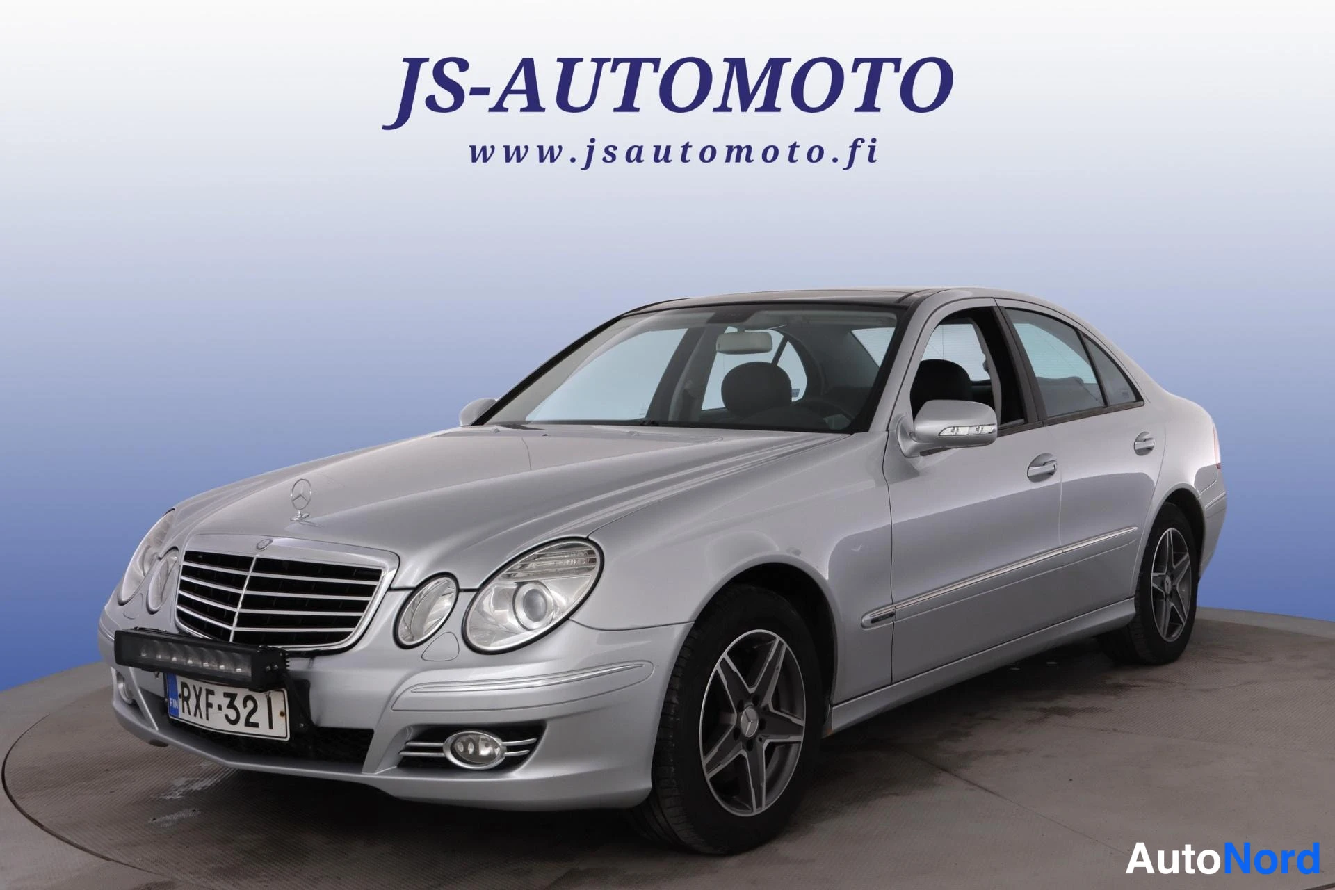 Mercedes-Benz E 2006
