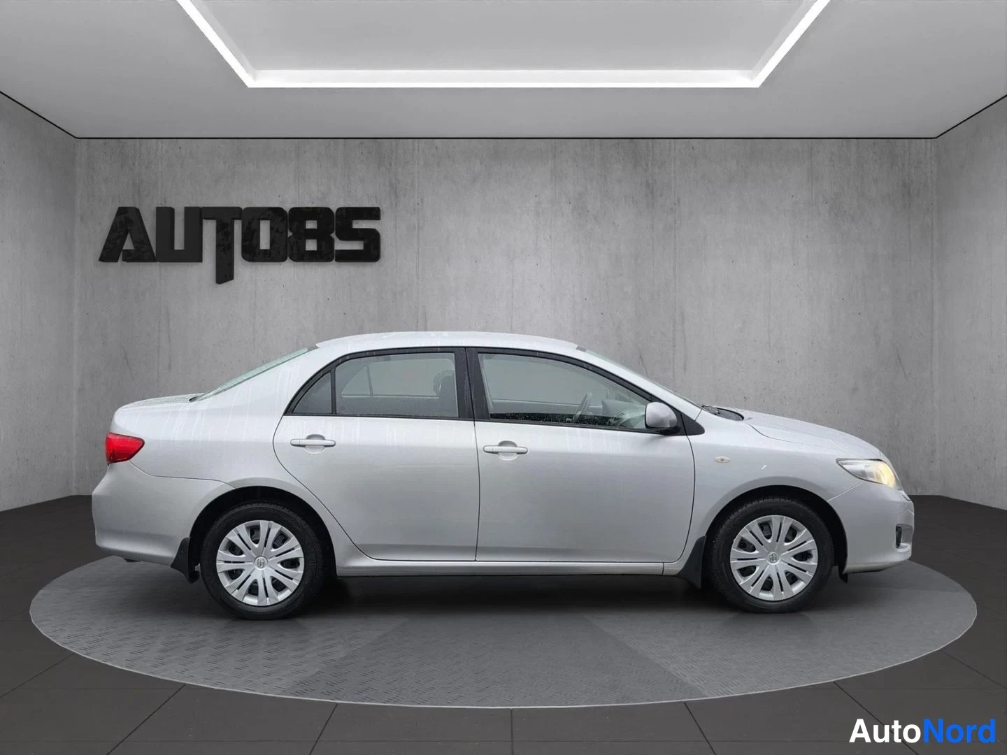Hopea Toyota Corolla 2009, sivulta, kuva 4