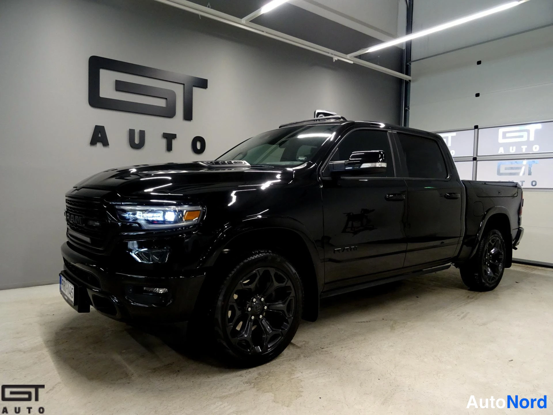 Dodge Ram 1500 Limited Night Edition 2023