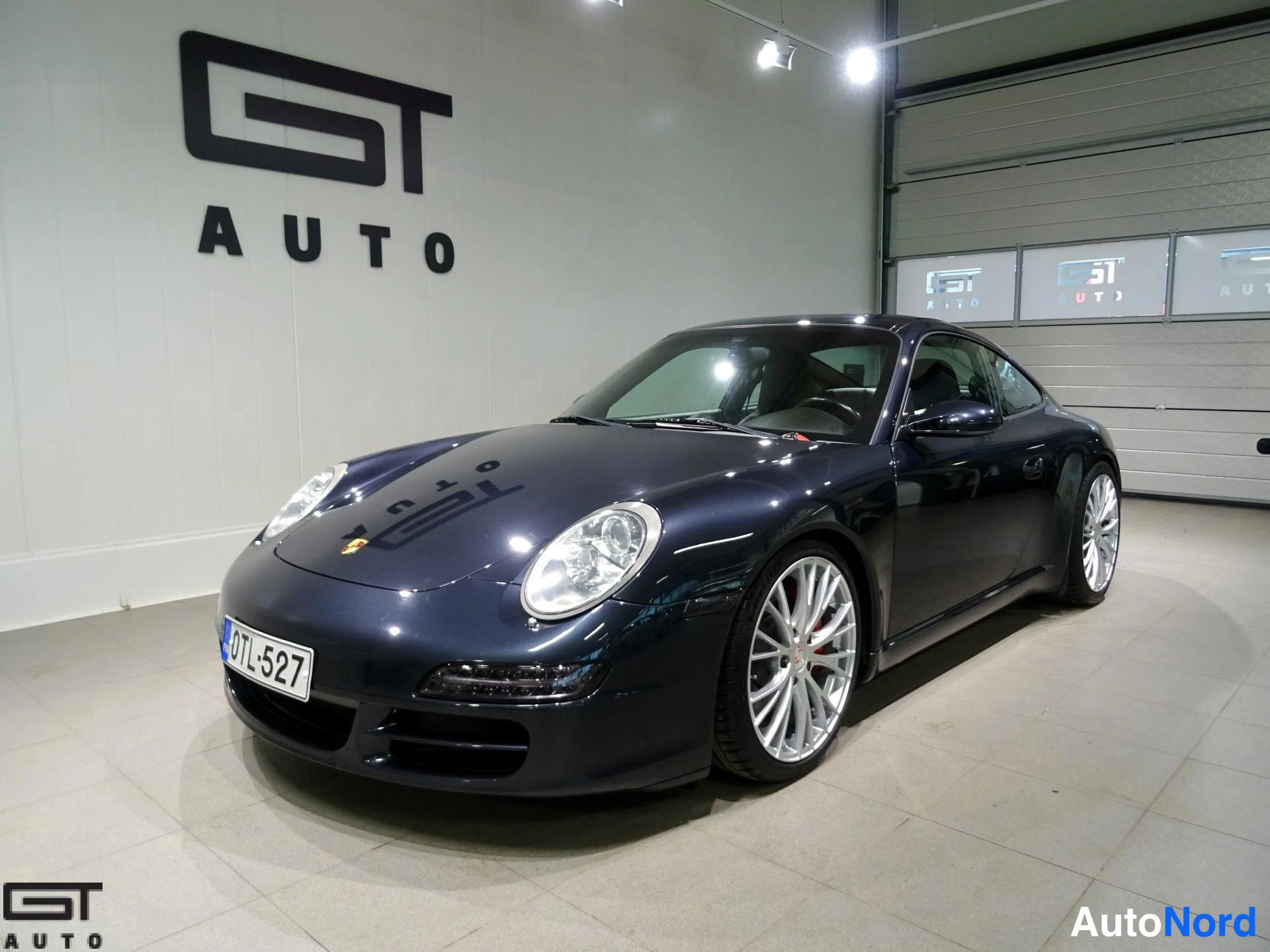 Porsche 911 Carrera S 2005