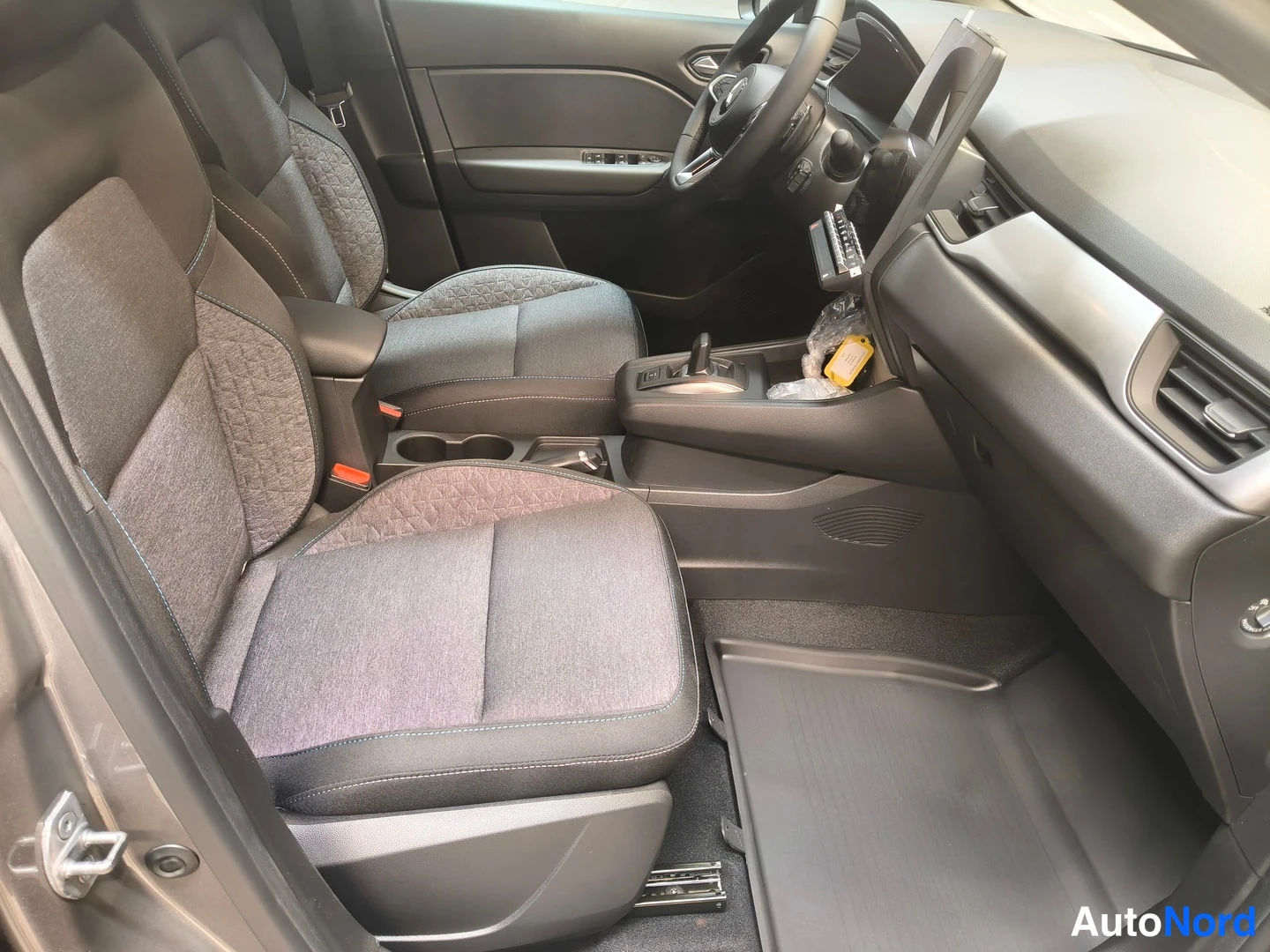 Mitsubishi ASX 2026, etuistuimet, kuva 9