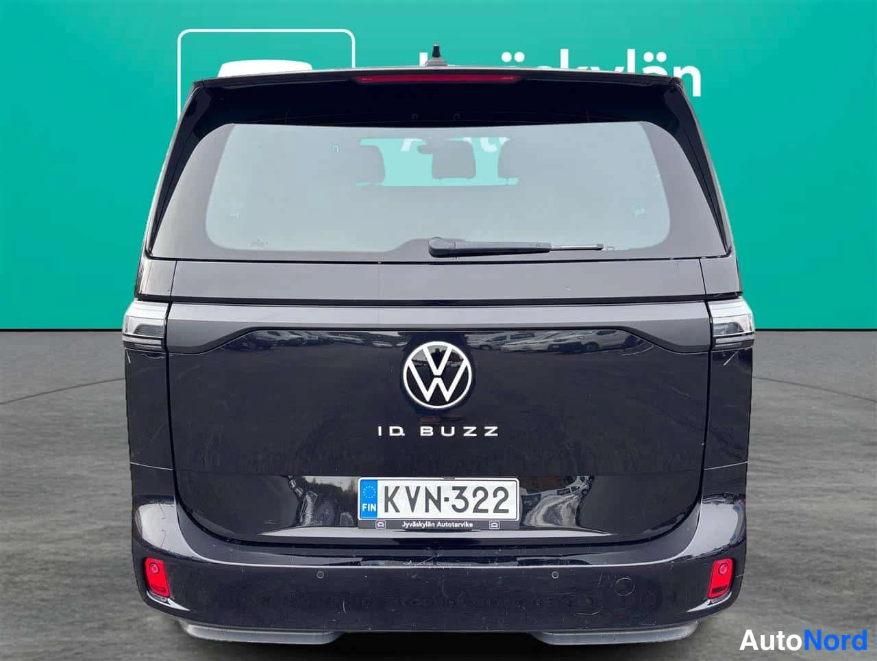 Musta Volkswagen ID. Buzz 2023, takaa, kuva 6