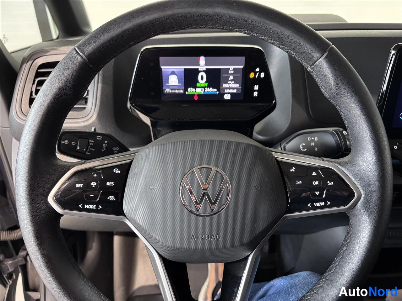 Blue Volkswagen ID. Buzz 2022, detail, photo 16