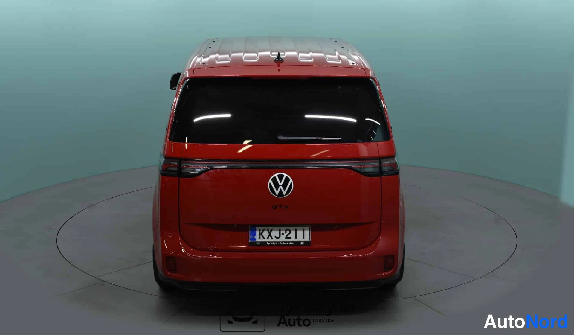 Punainen Volkswagen ID. Buzz 2025, takaa, kuva 12