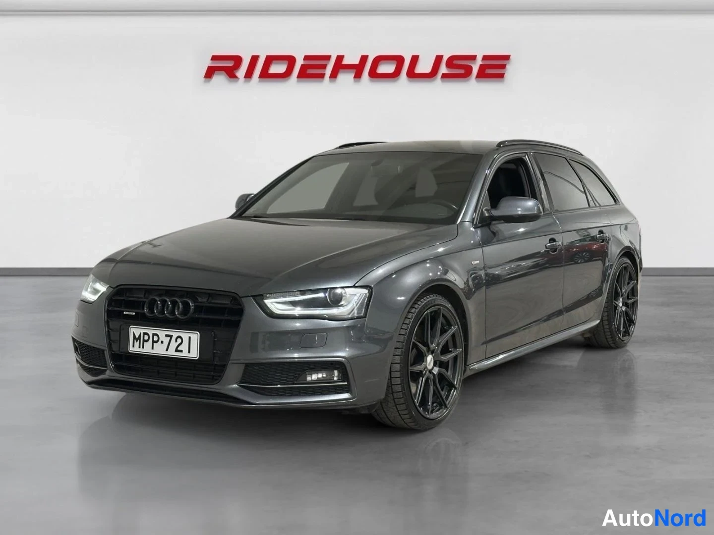 Audi A4 Avant S-line 2014