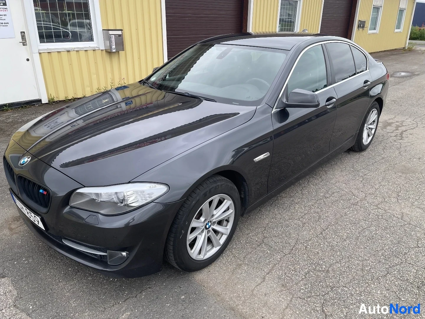BMW 523i 2010