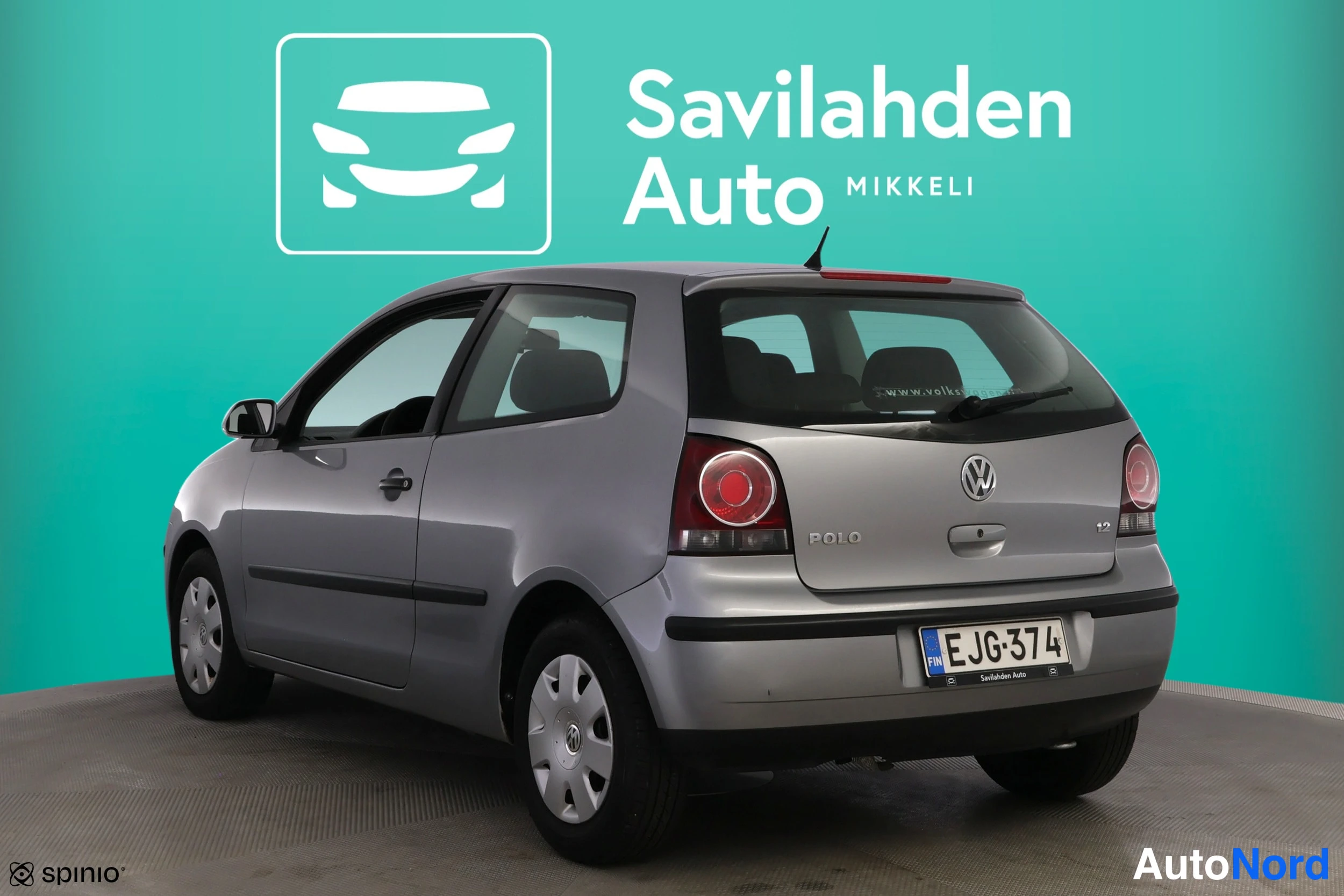 Silver Volkswagen Polo 2007, snett bakifrån, bild 8