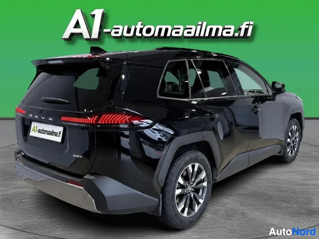 Musta Toyota RAV4 2026, takaviisto, kuva 5
