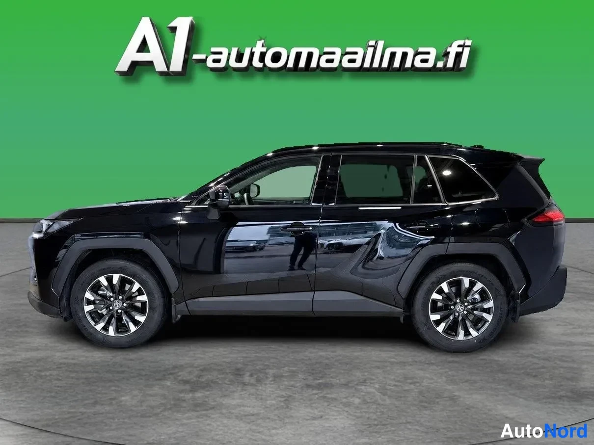 Musta Toyota RAV4 2026, etuviisto, keula vasemmalle, kuva 2