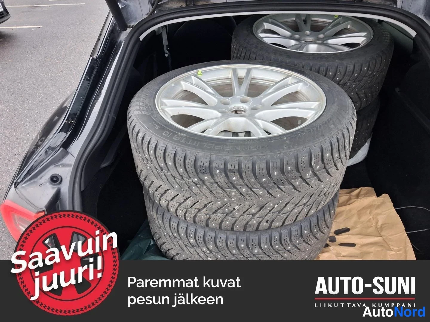 Musta Tesla Model Y 2023, tavaratila, kuva 4