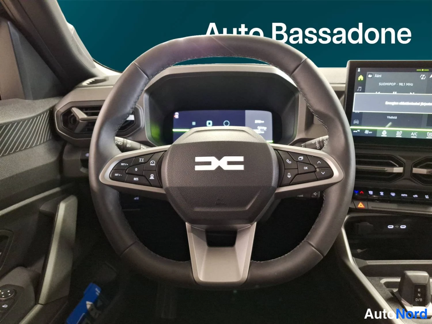 Musta Dacia Bigster 2026, ohjaamo, kuva 15