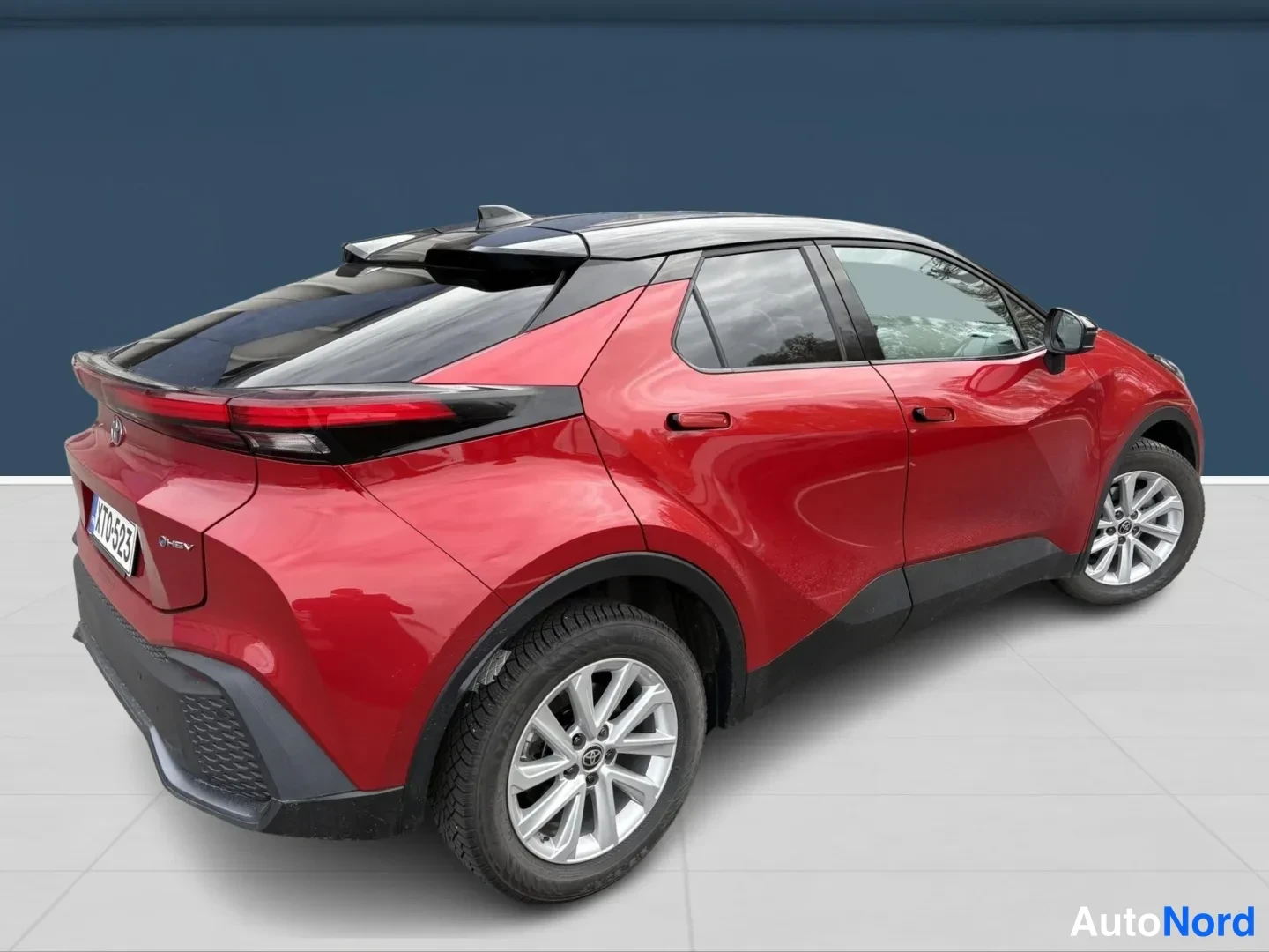 Punainen Toyota C-HR 2026, takaviisto, kuva 4