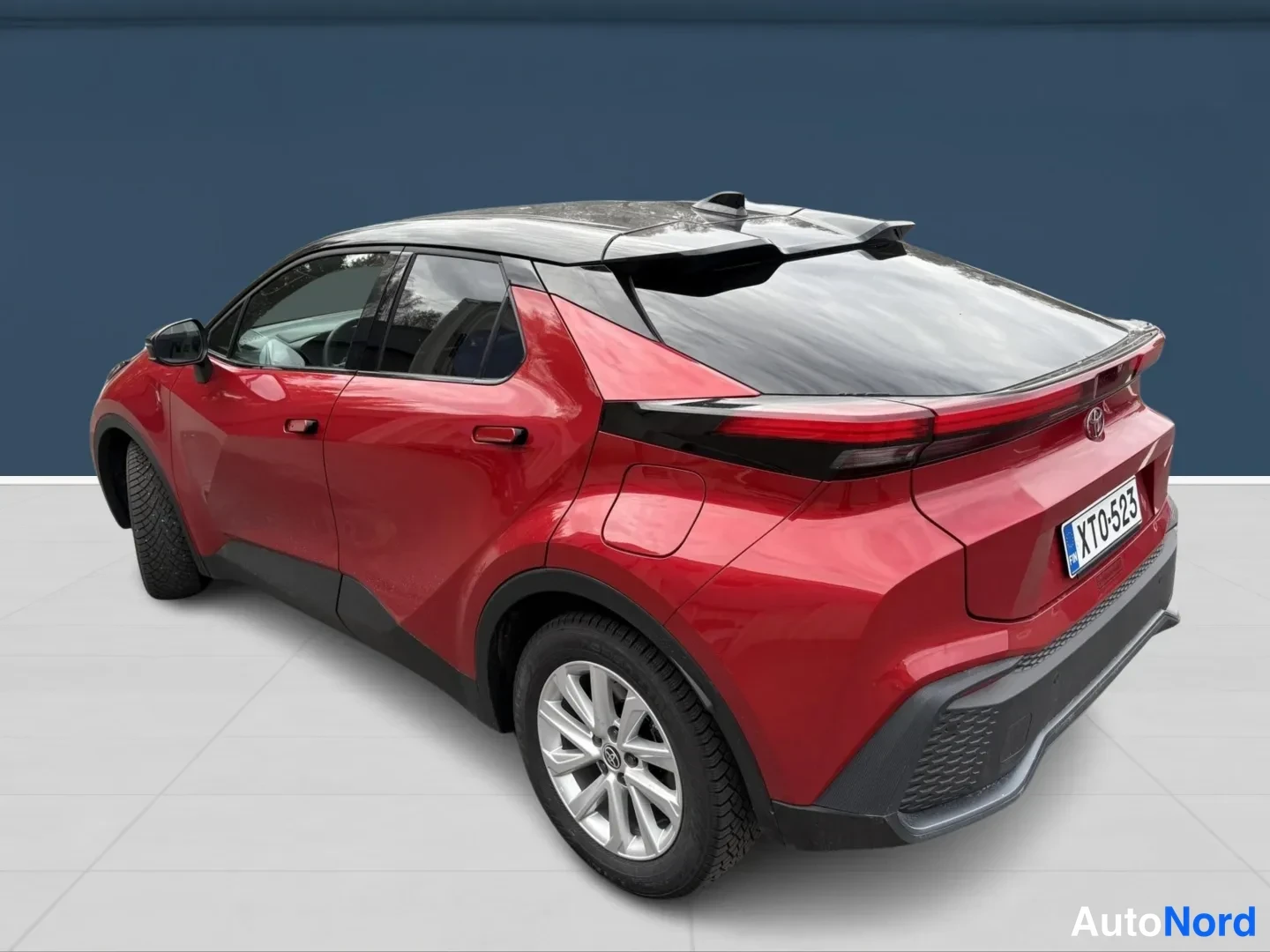 Punainen Toyota C-HR 2026, takaviisto, kuva 5