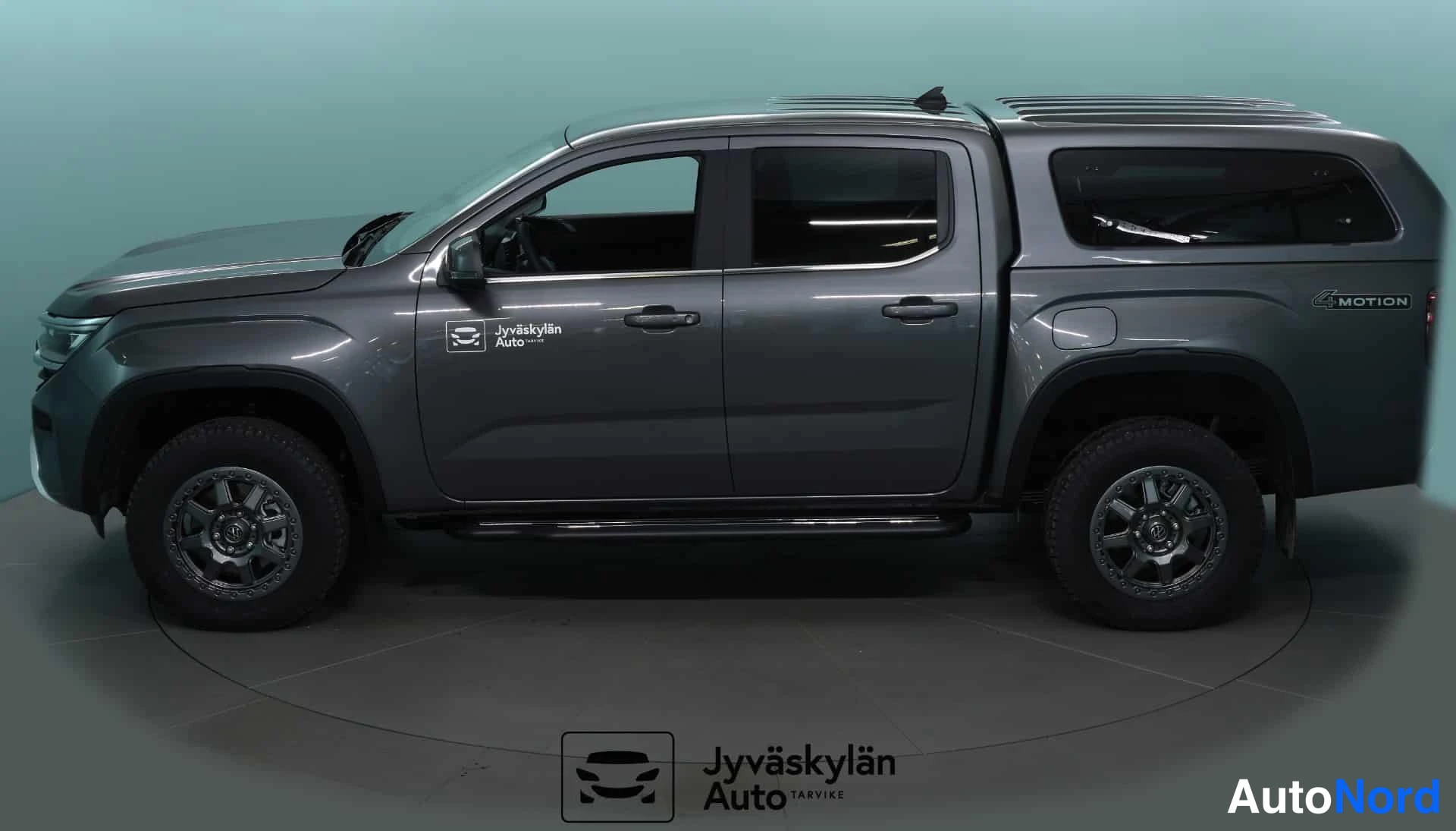 Harmaa Volkswagen Amarok 2026, etuviisto, keula vasemmalle, kuva 2