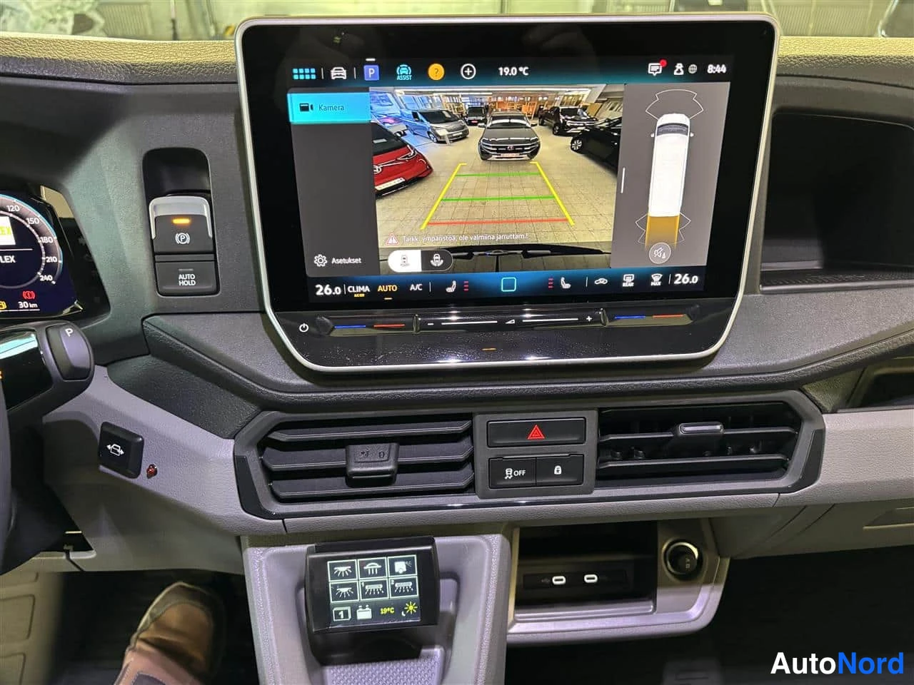 Valkoinen Volkswagen Crafter 2026, yksityiskohta, kuva 24