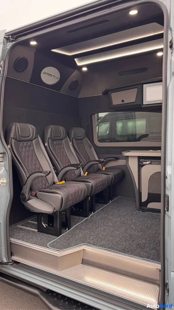 Harmaa Mercedes-Benz Sprinter 317 CDI 2025, takaistuimet, kuva 22
