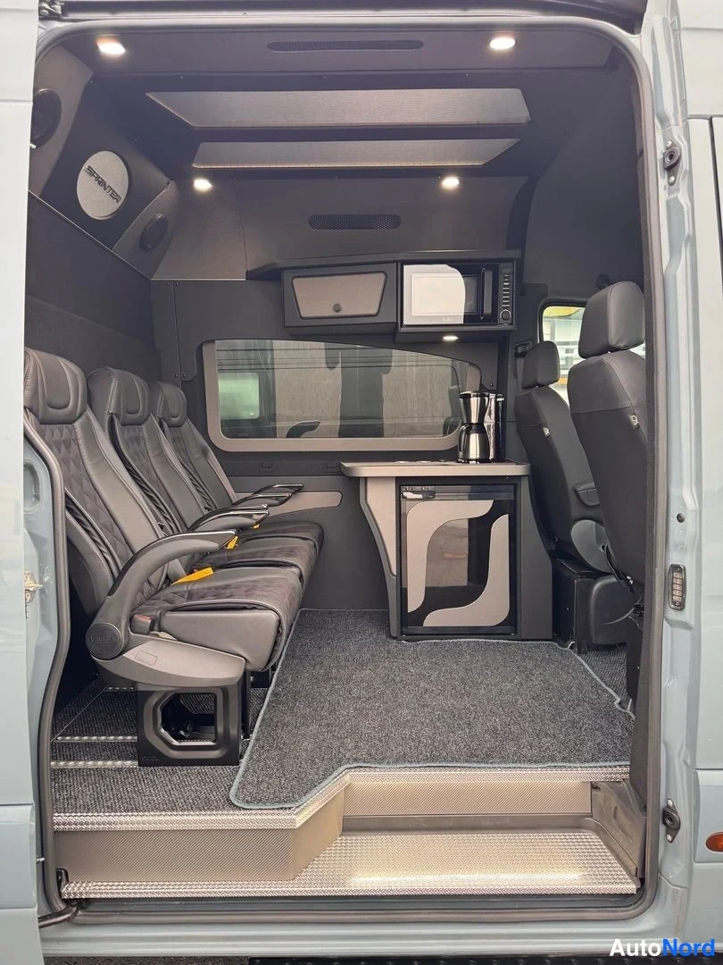 Harmaa Mercedes-Benz Sprinter 317 CDI 2025, takaistuimet, kuva 23