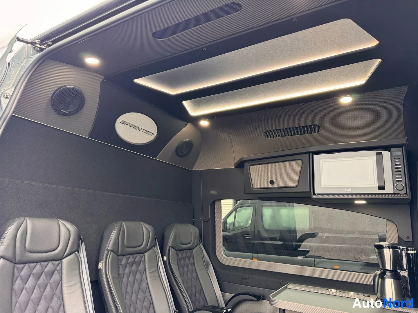 Harmaa Mercedes-Benz Sprinter 317 CDI 2025, etuistuimet, kuva 18