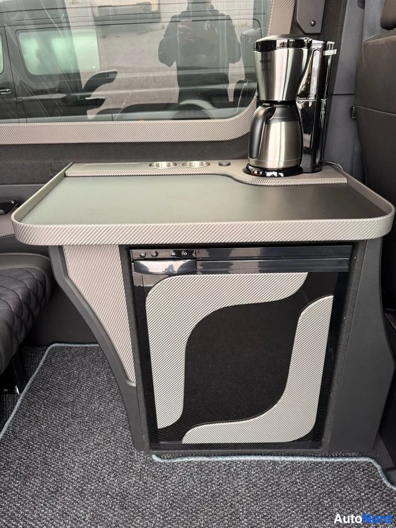 Harmaa Mercedes-Benz Sprinter 317 CDI 2025, yksityiskohta, kuva 38
