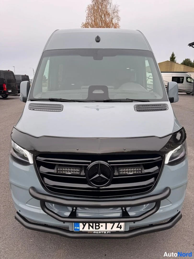 Harmaa Mercedes-Benz Sprinter 317 CDI 2025, edestä, kuva 3