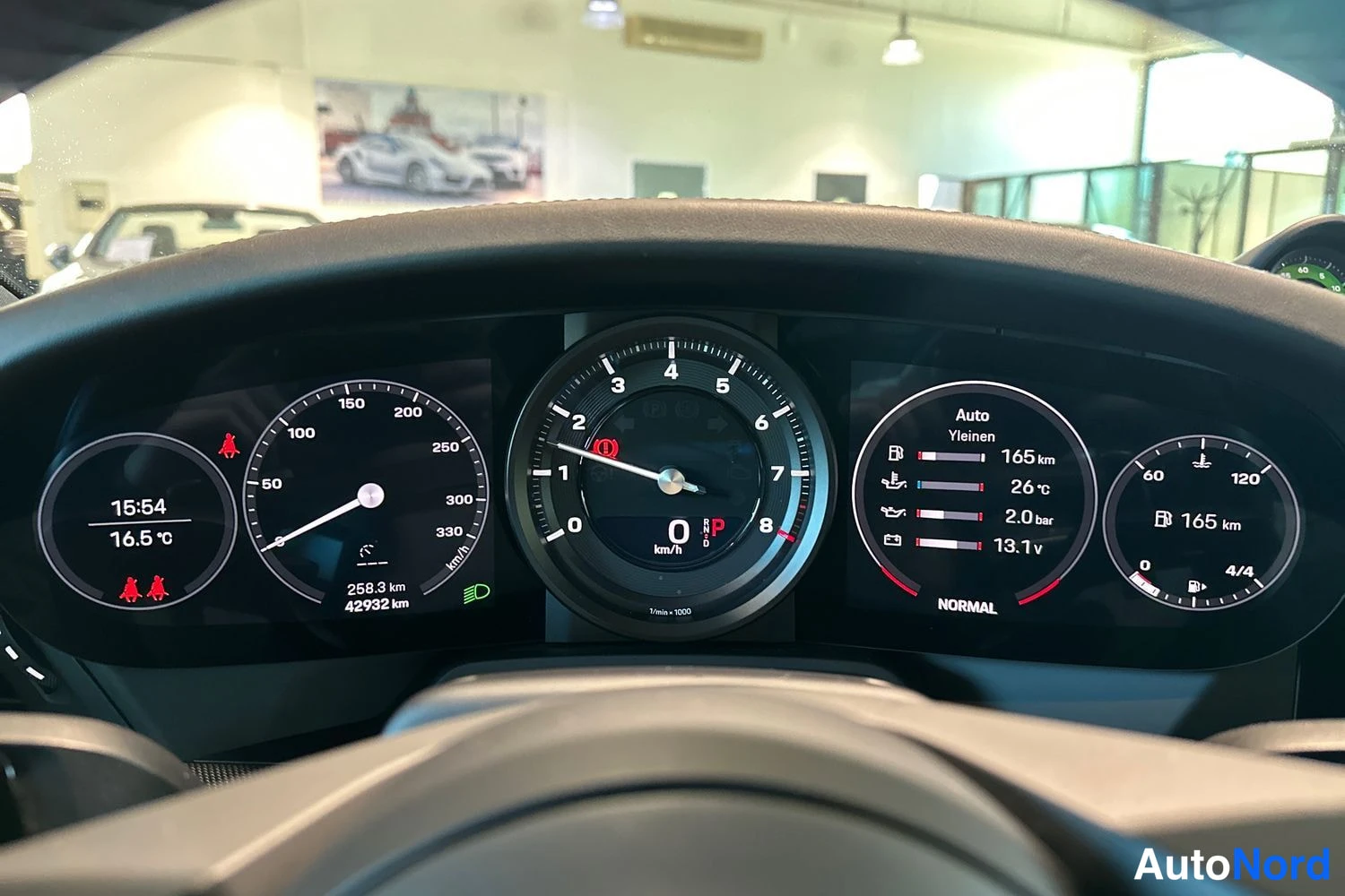 Musta Porsche Carrera 2022, yksityiskohta, kuva 21