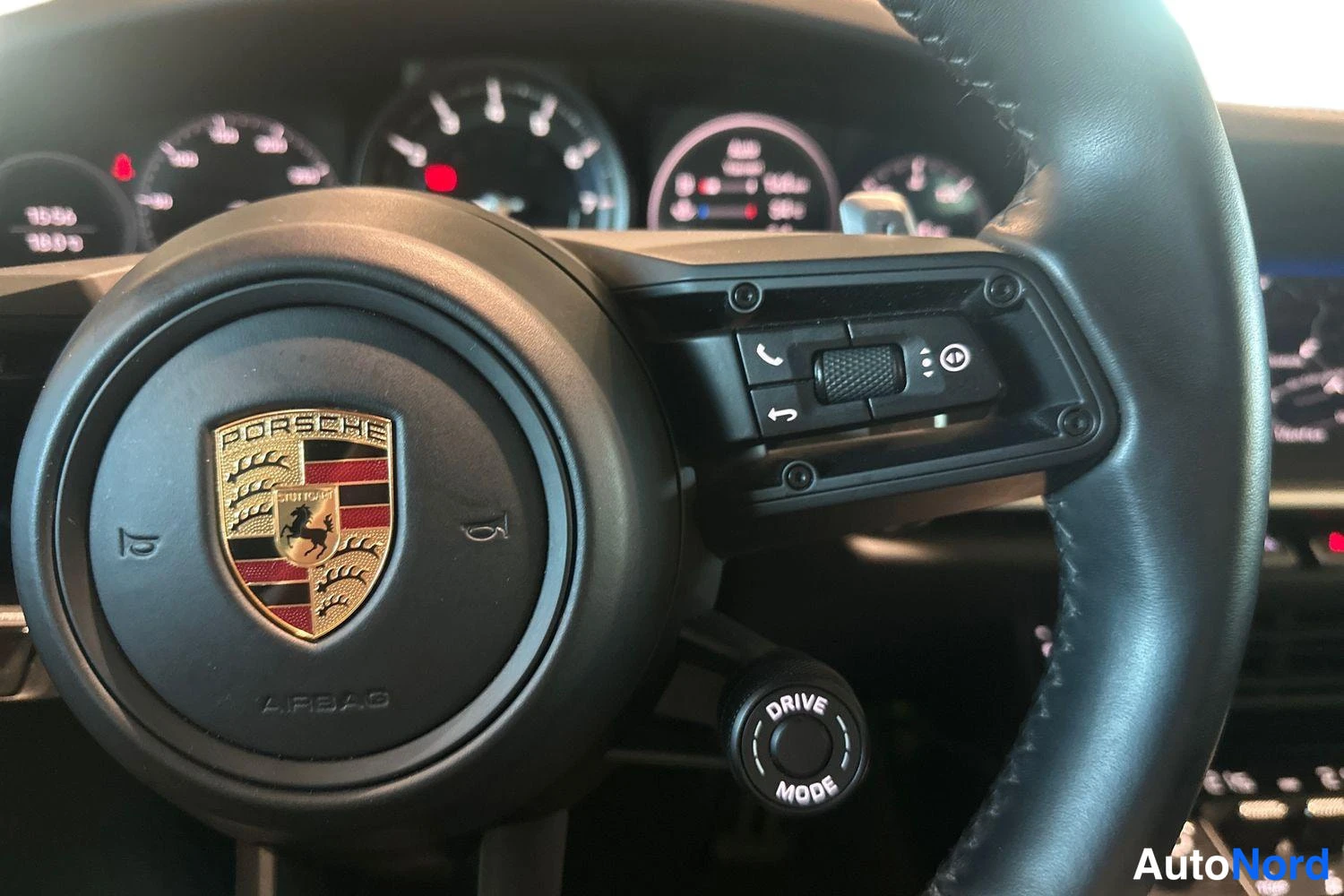 Musta Porsche Carrera 2022, yksityiskohta, kuva 22
