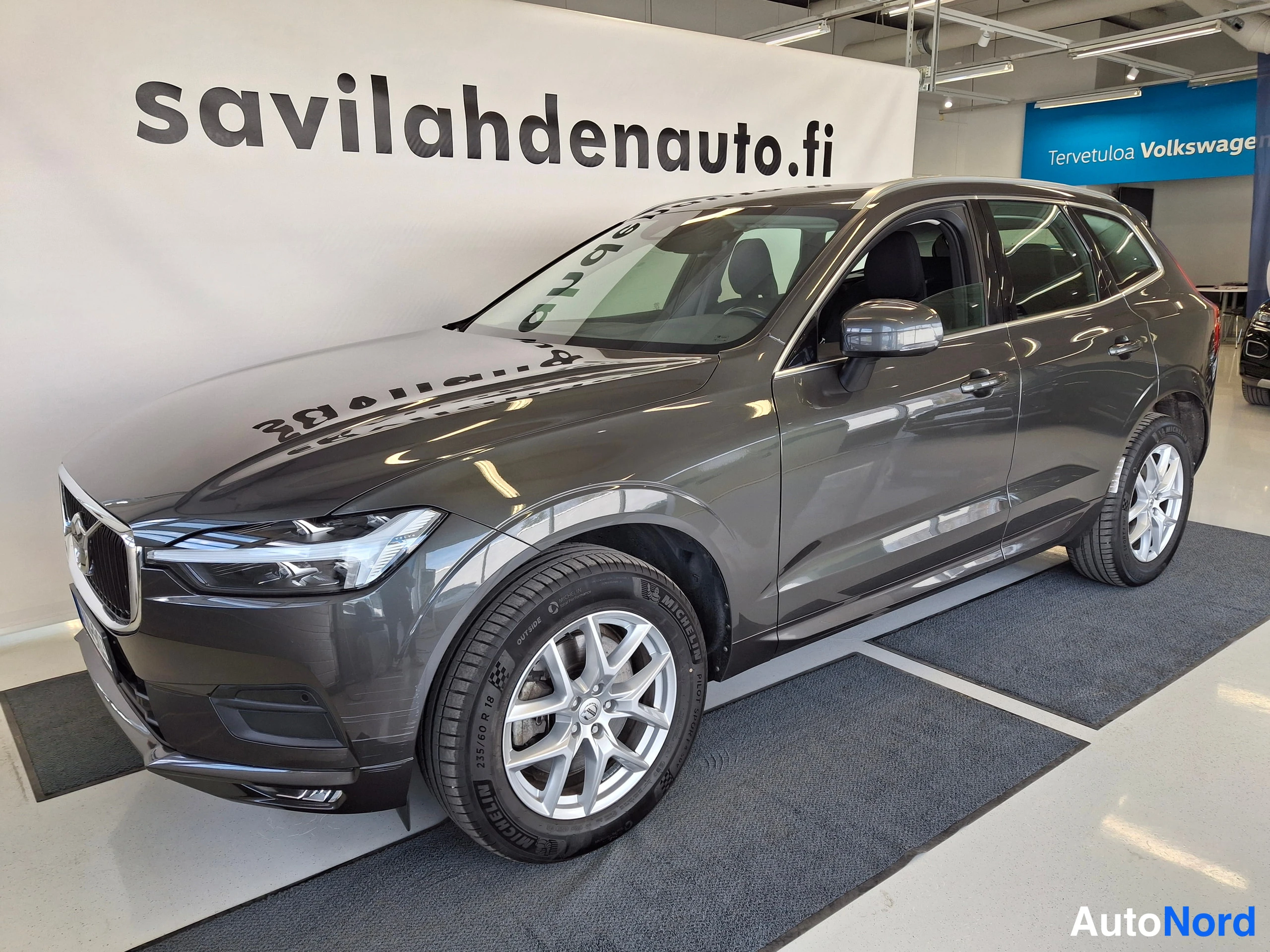 Harmaa Volvo XC60 2021, kuva 2