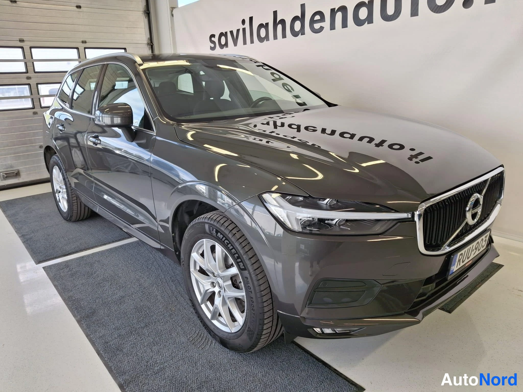 Harmaa Volvo XC60 2021, kuva 9