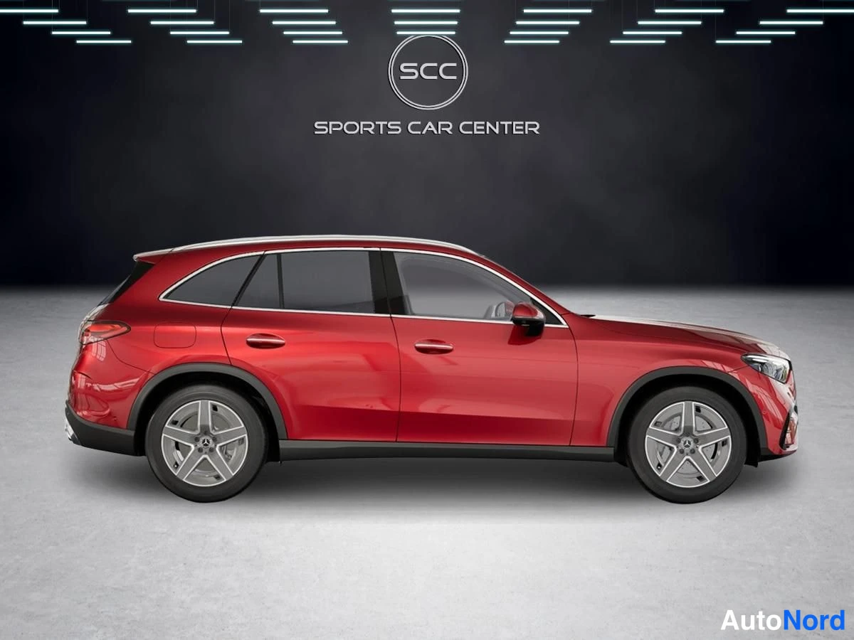 Punainen Mercedes-Benz GLC 2023, etuviisto, keula oikealle, kuva 2