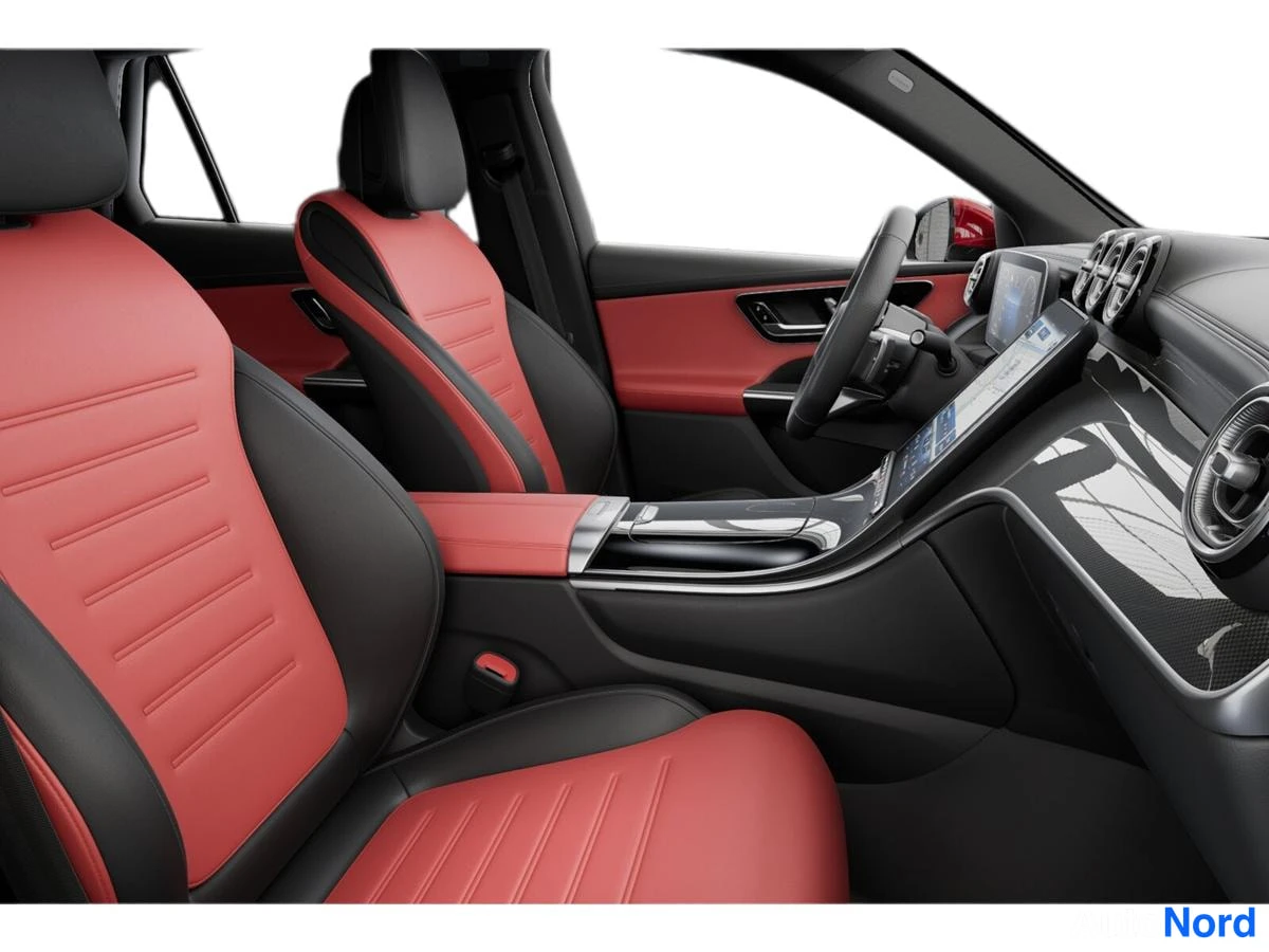 Punainen Mercedes-Benz GLC 2023, ohjaamo, kuva 9