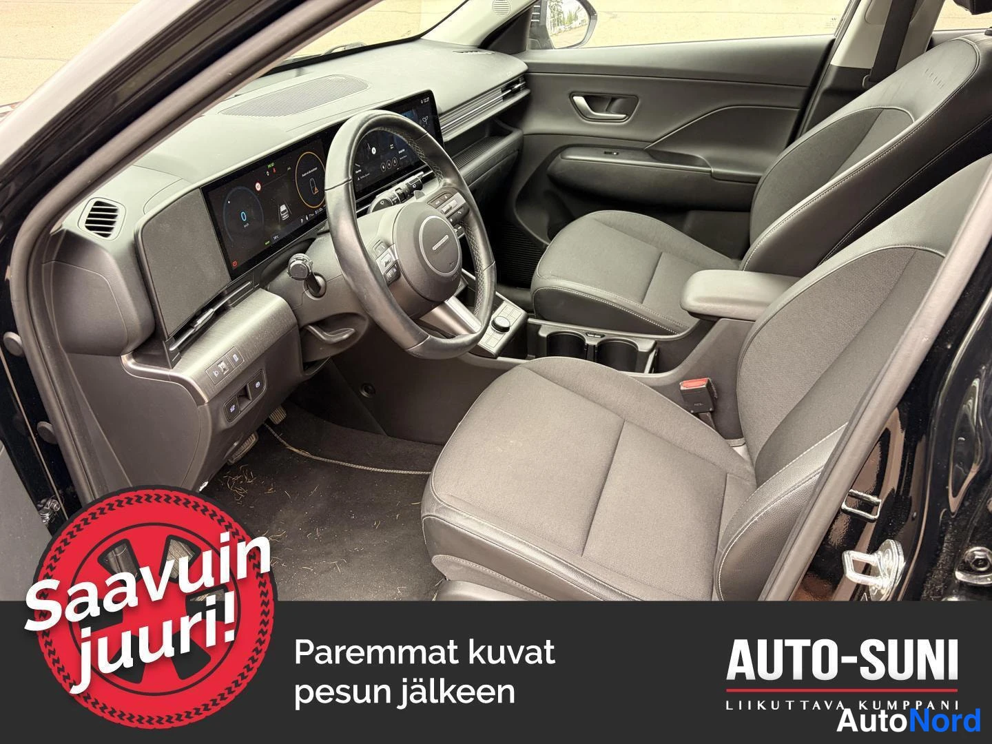 Musta Hyundai KONA Electric 2024, ohjaamo, kuva 4
