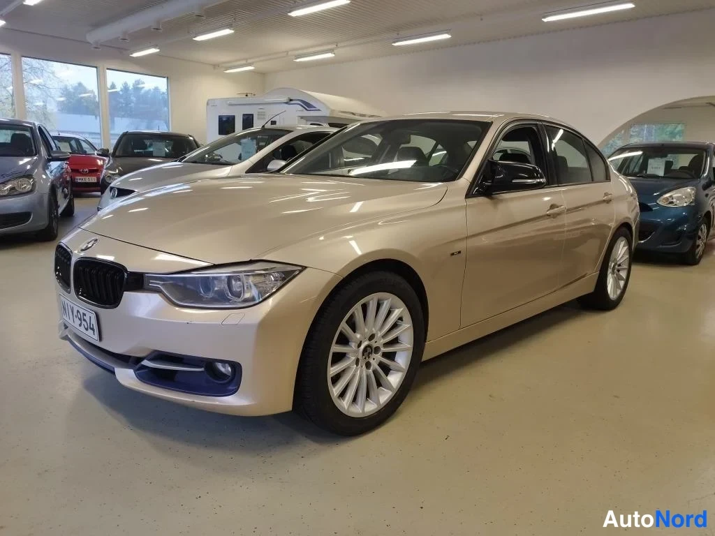 BMW 320i 2012