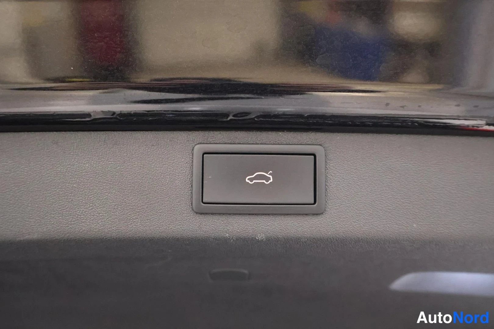 Musta Skoda Enyaq iV 2023, yksityiskohta, kuva 19