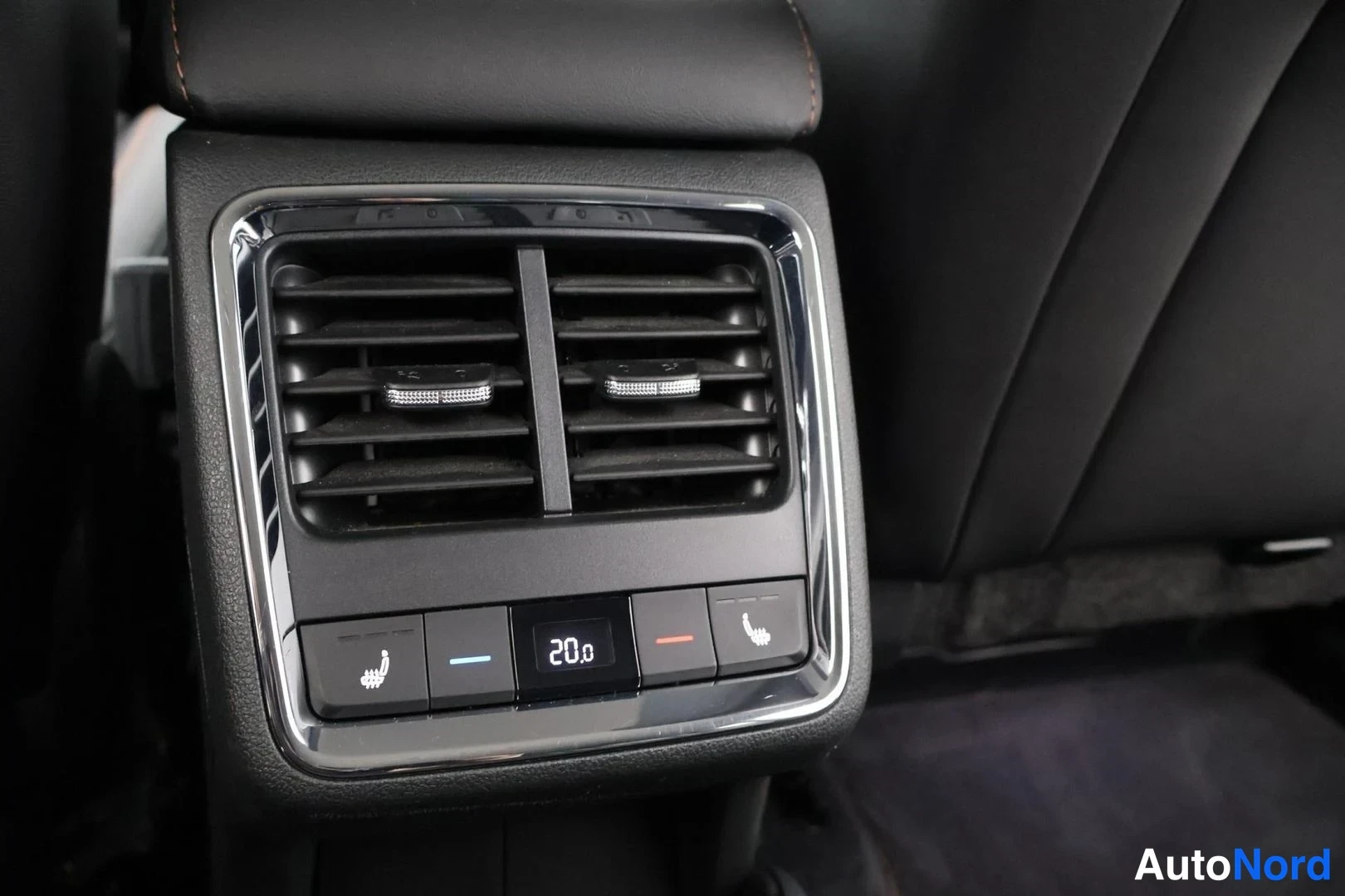 Musta Skoda Enyaq iV 2023, yksityiskohta, kuva 32