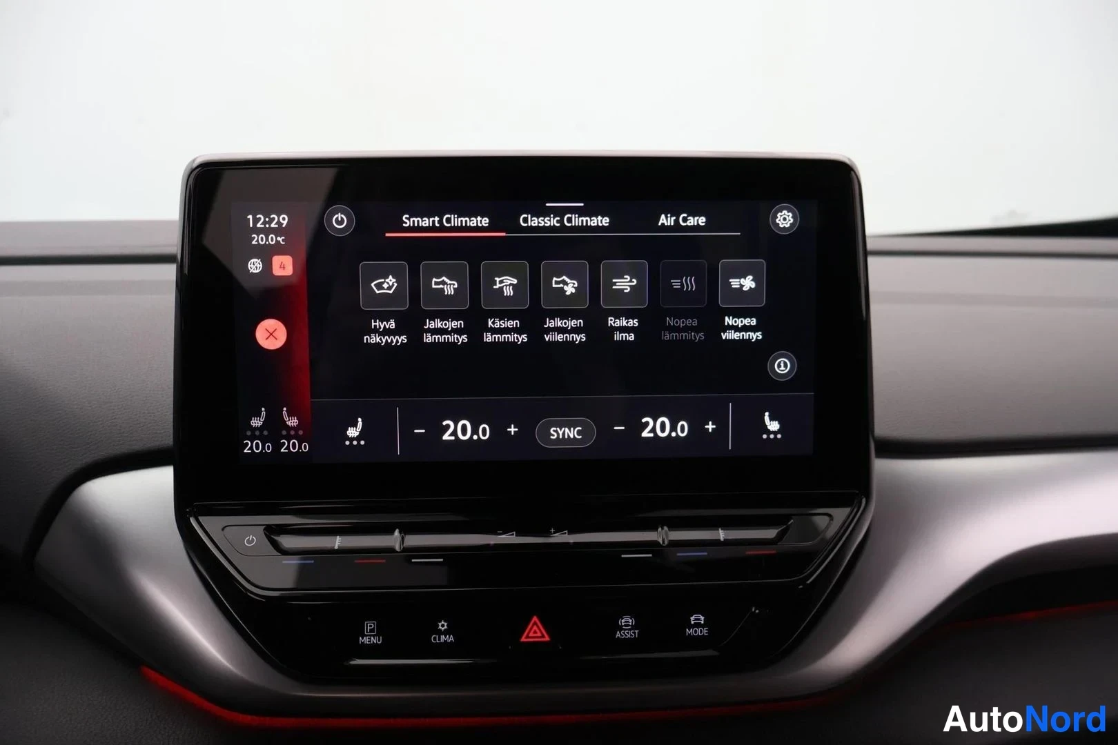 Musta Skoda Enyaq iV 2023, yksityiskohta, kuva 37