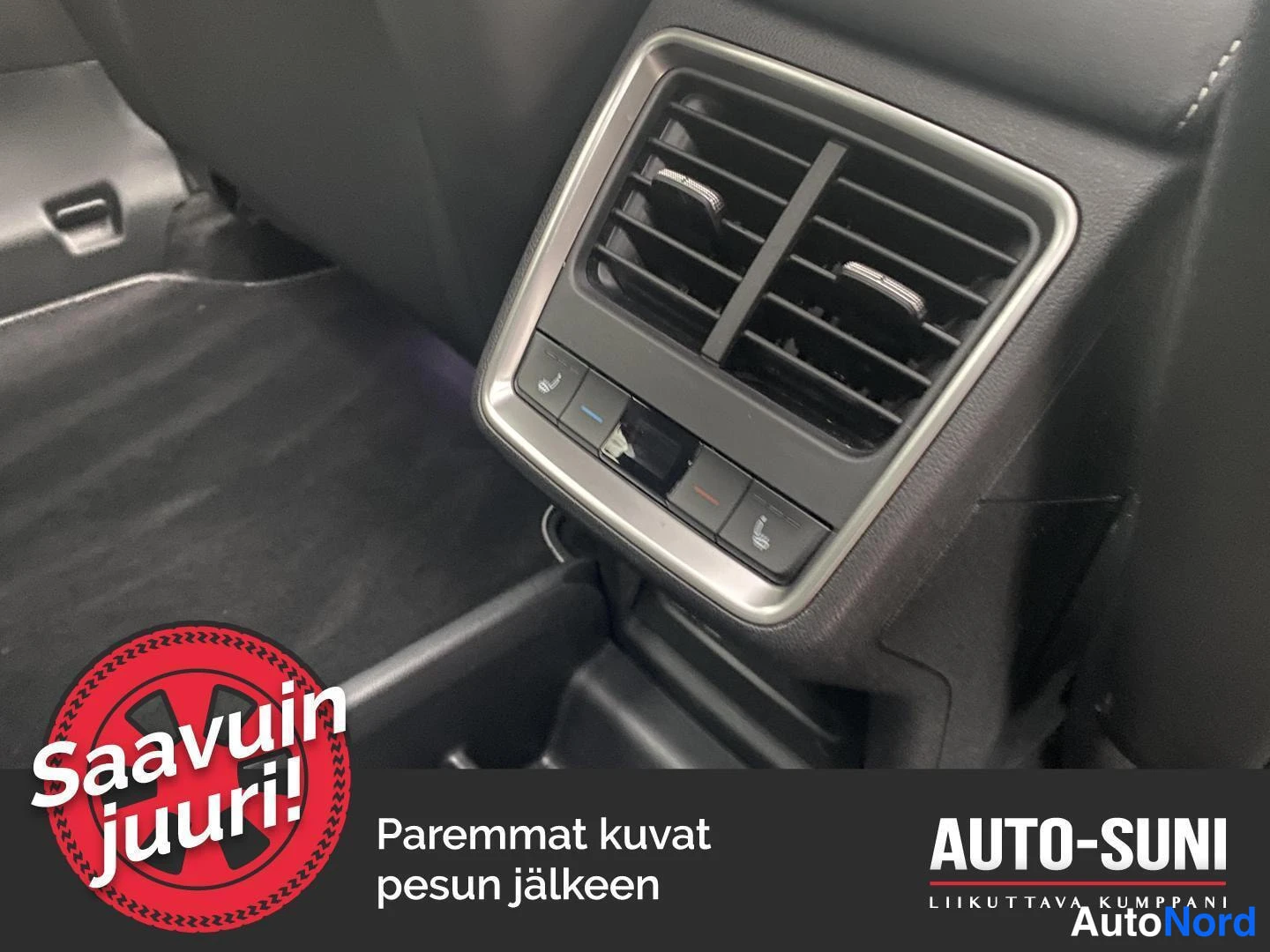 Punainen Skoda Enyaq 2026, yksityiskohta, kuva 17