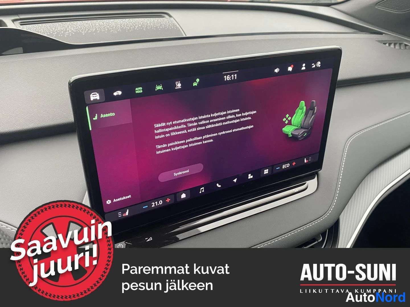 Punainen Skoda Enyaq 2026, yksityiskohta, kuva 31