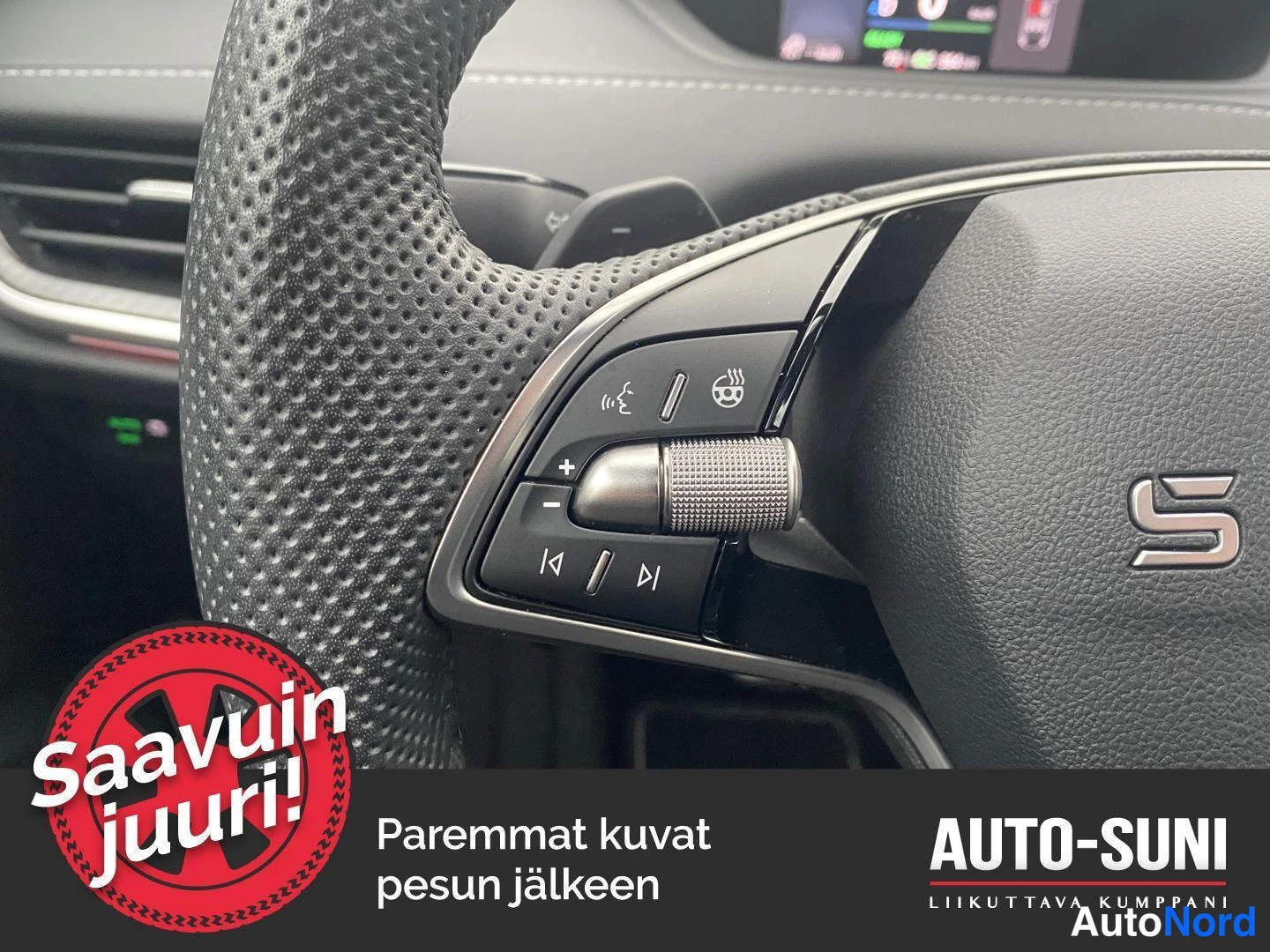 Punainen Skoda Enyaq 2026, yksityiskohta, kuva 36